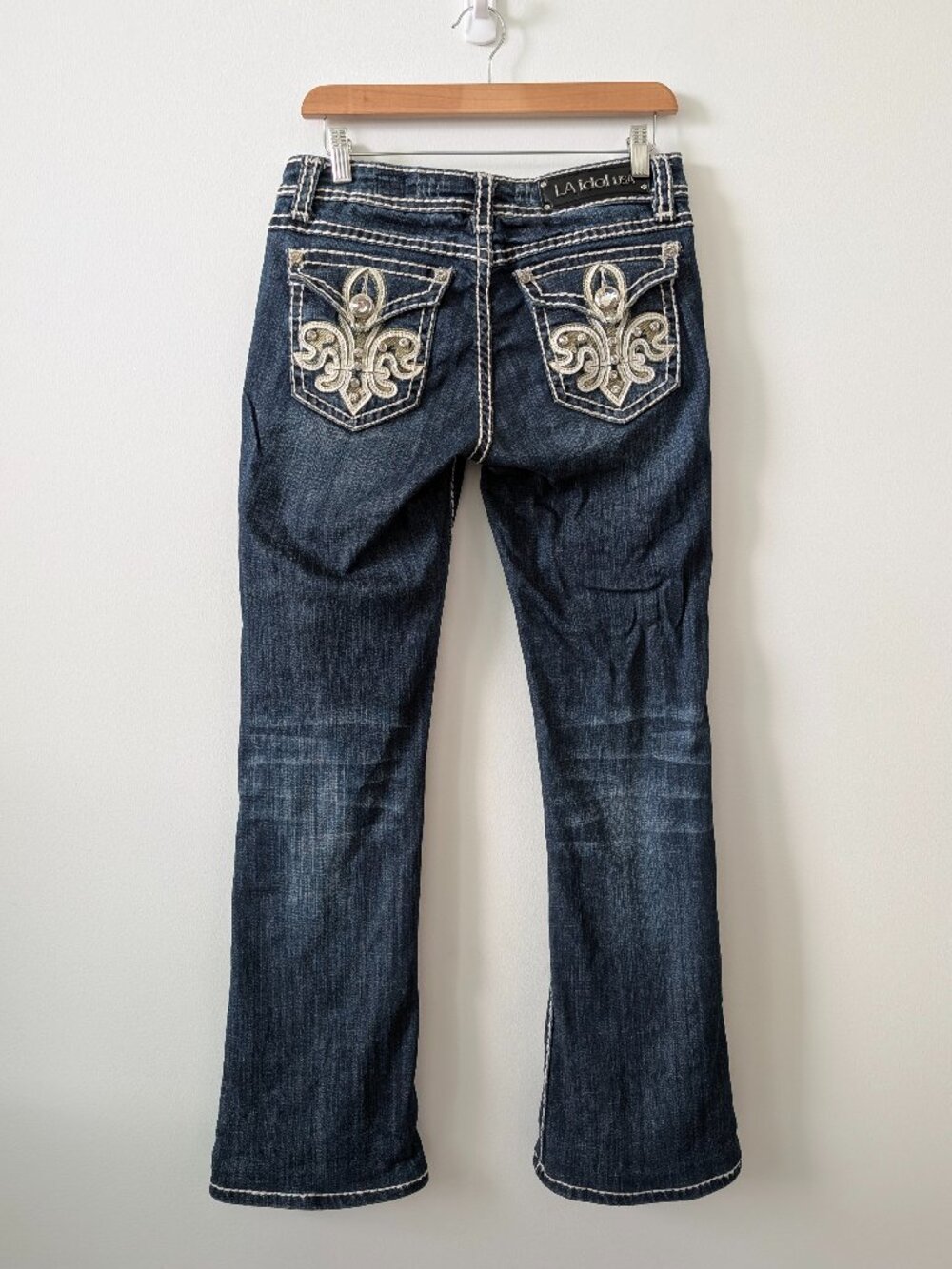 L.A. IDOL Rhinestone Fleur-de-Lis Bootcut Jeans | Size 7